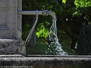 La Fontaine Place de la Mairie