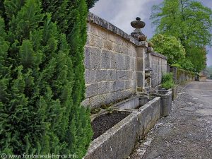 La Fontaine rue de la Vallée