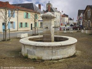 La Fontaine Place des Marronniers
