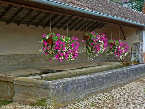La Fontaine Lavoir route d'Aillevans