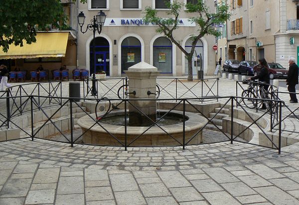 La Fontaine Place Clémenceau