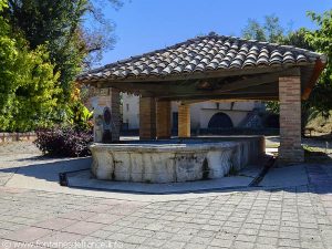 La Fontaine Place du Lavoir