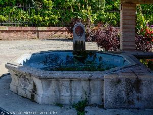 La Fontaine Place du Lavoir