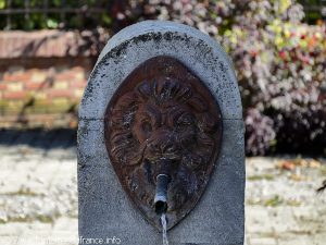 La Fontaine Place du Lavoir