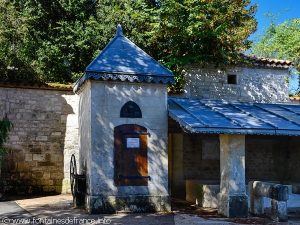 La Fontaine et le Lavoir