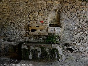 La Fontaine rue de la Fontaine