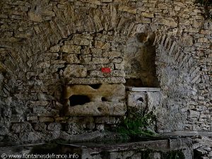 La Fontaine rue de la Fontaine