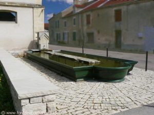 La fontaine Place des Anciennes Casernes