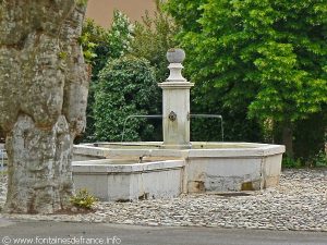 La Fontaine de la Ferme du Chatelard