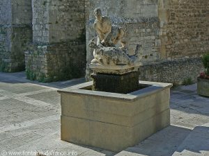 La Fontaine Place de l'Eglise