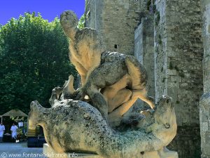 La Fontaine Place de l'Eglise