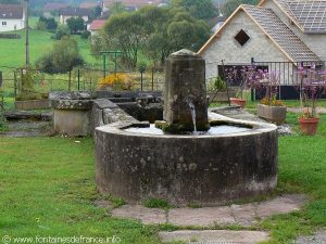 La Fontaine rue d'Evette