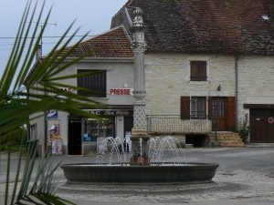 La Fontaine Place de la Mairie