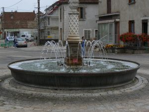 La Fontaine Place de la Mairie