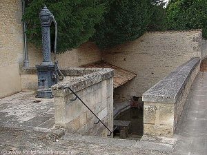 La Fontaine d'Ayron