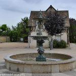La Fontaine Square de la Maire