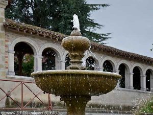 La Fontaine rue des Jardins