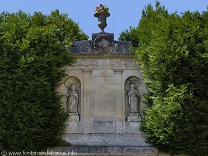 La Fontaine Saint-Gervais, Saint-Protasi