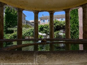La Fontaine Lavoir Place du Mail