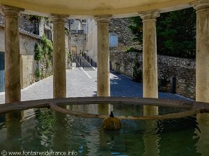 La Fontaine Lavoir Place du Mail