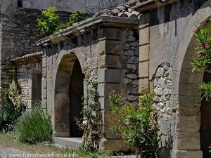 La Fontaine du Hameau de Bayonne