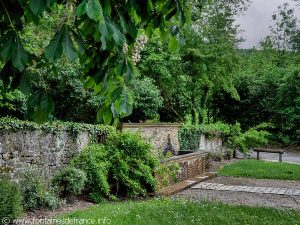 La Fontaine rue Principale