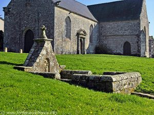 La Fontaine de la Chapelle Saint-Mathieu
