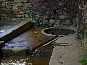 La Source et le Lavoir