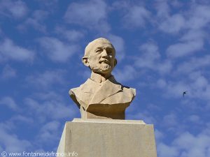 La Fontaine rue Alphonse Baudin