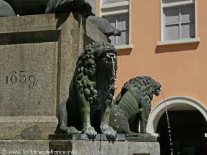 La Fontaine Place Notre-Dame