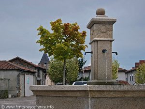 La Fontaine Place de la Mairie