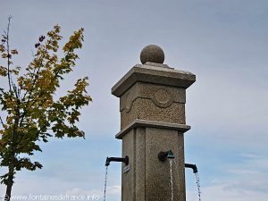 La Fontaine Place de la Mairie