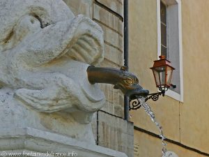 Les Fontaines Place Gabriel