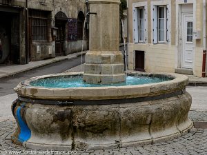 La Fontaine Petite Place