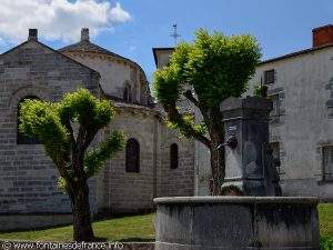 La Fontaine Place St-Jean