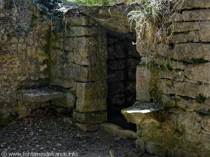 La Fontaine et la Lavoir de Coutant