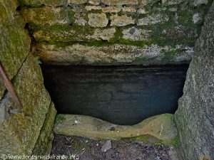 La Fontaine et la Lavoir de Coutant