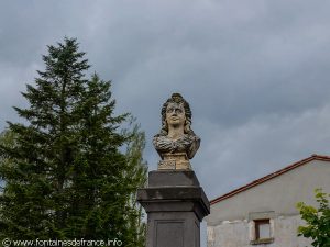 La Fontaine Place de l'Eglise d'Aulhat