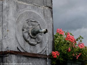 La Fontaine Place de l'Eglise d'Aulhat