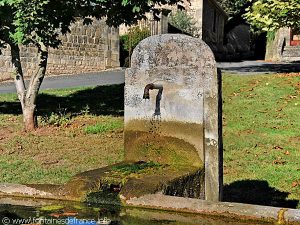 La Fontaine du Vieux Village