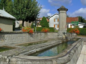 La Fontaine Place de l'Eglise