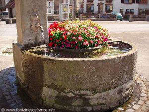 La Fontaine Engels-Brunnen