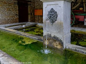 La Fontaine du Lavoir de la Chapelle