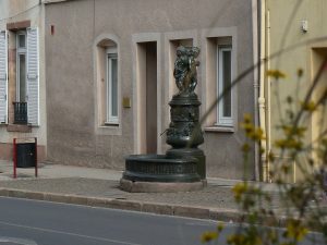La Fontaine des Trois Coliches
