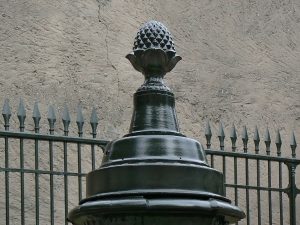 La Fontaine La Pomme de Pin