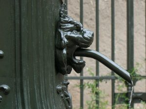 La Fontaine La Pomme de Pin