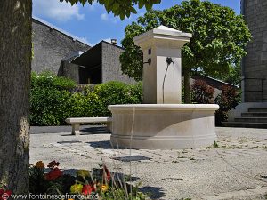 La Fontaine Place de la Mairie