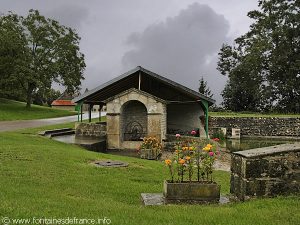 La Fontaine et le Lavoir