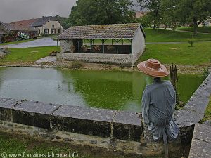 La Fontaine et le Lavoir