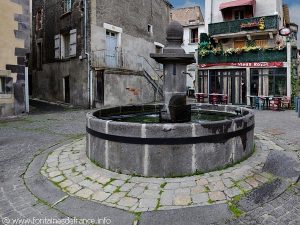 La Fontaine Place J.Cohendy